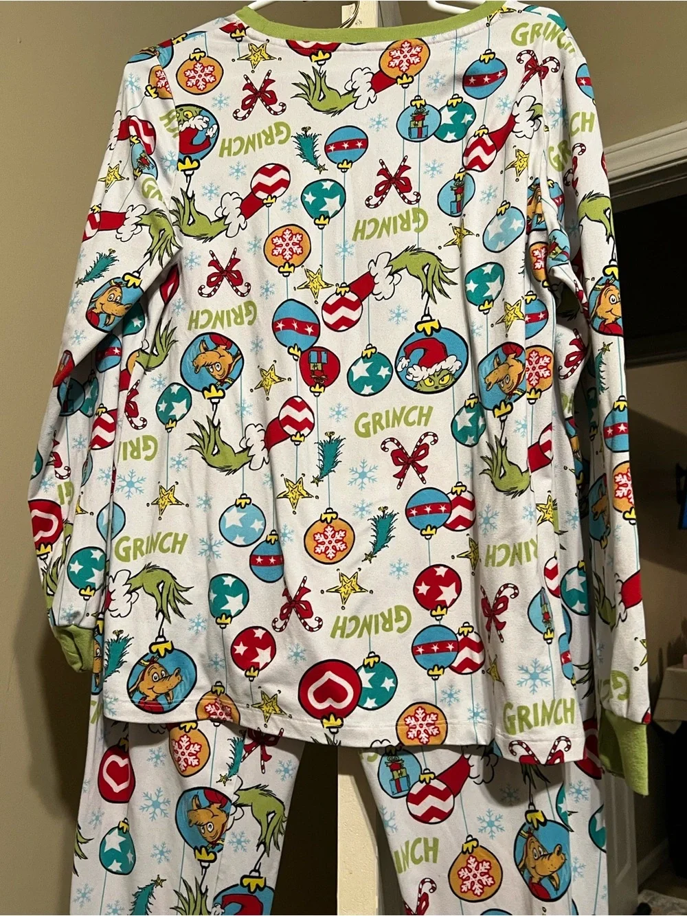 Grinch Holiday Pajama Set- Girls- 8/10
